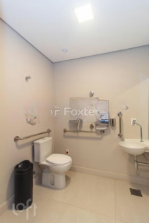 Image 32 - 273136