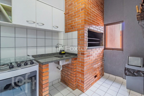 Image 33 - 273847