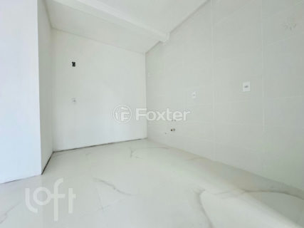 Image 7 - 274461