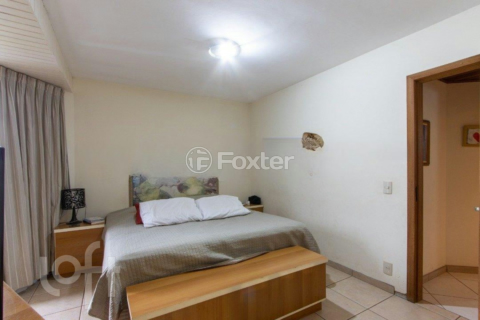 Image 31 - 275323