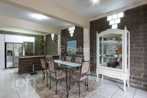 Image 39 - 275323