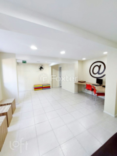 Image 34 - 275666