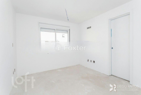 Image 3 - 275758