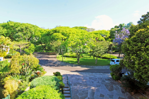 Image 70 - 277108