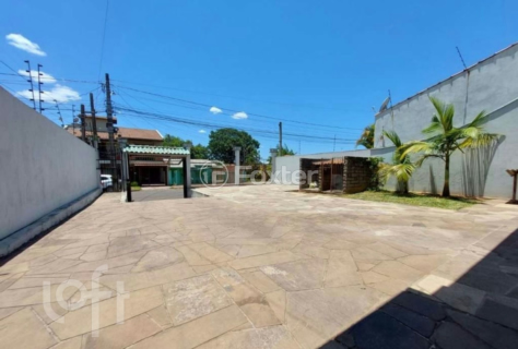 Image 30 - 277800