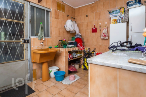 Image 20 - 279715