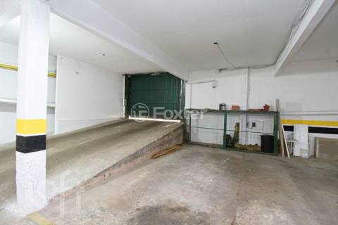 Image 28 - 282730