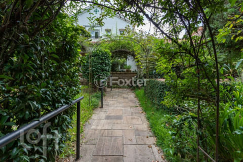 Image 74 - 283202