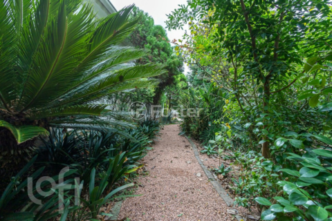 Image 65 - 283202