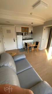 Image 20 - 284003