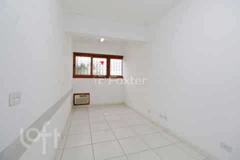 Image 31 - 284031