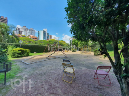 Image 43 - 284056