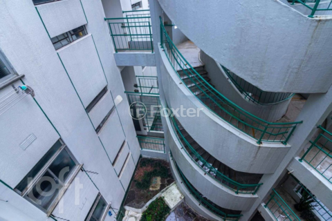 Image 29 - 284818