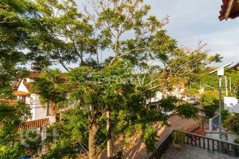 Image 26 - 284840