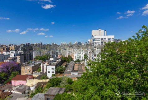 Image 35 - 285008