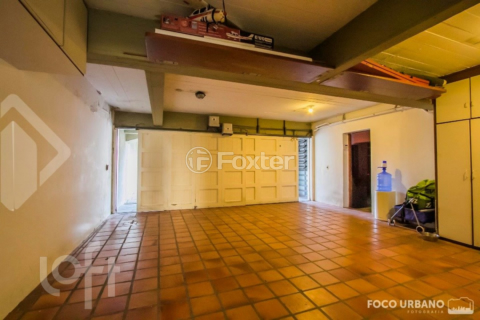 Image 37 - 285704