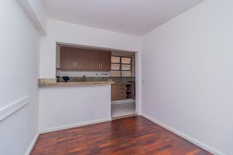 Image 31 - 295035