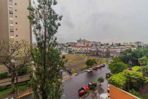 Image 21 - 295797