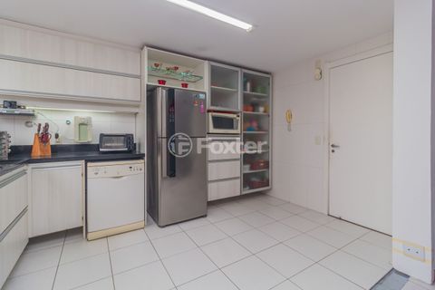Image 30 - 295797