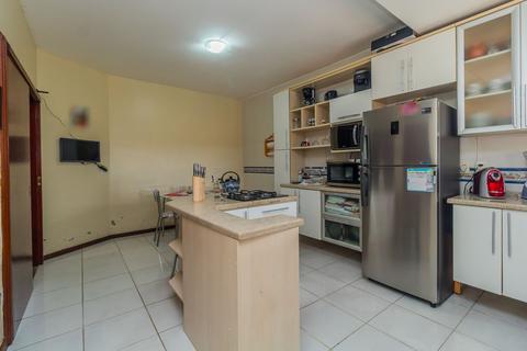 Image 41 - 297811