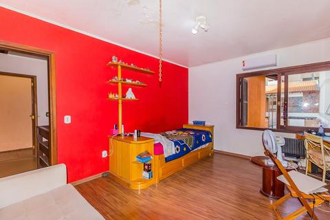 Image 35 - 298208