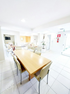 Image 34 - 299503