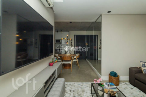 Image 4 - 300093