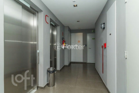 Image 52 - 300093