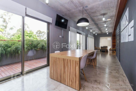Image 37 - 300093