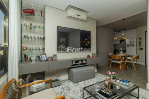 Image 2 - 300093