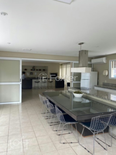 Image 32 - 300805