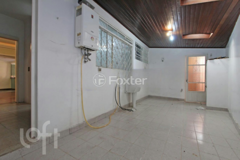 Image 29 - 302122