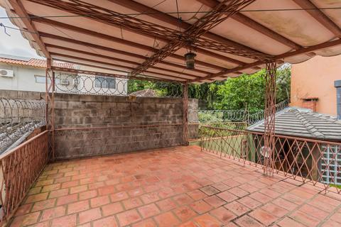 Image 33 - 302247