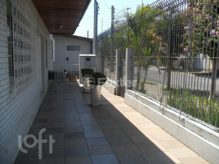 Image 31 - 302586