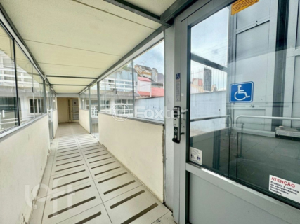 Image 30 - 302650