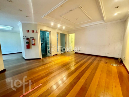 Image 39 - 302650