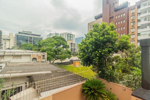 Image 27 - 303317