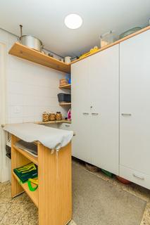 Image 42 - 303317