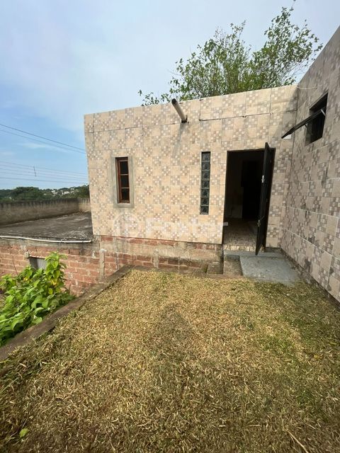 Image 20 - 303353