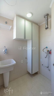 Image 21 - 303433
