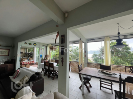 Image 21 - 303437