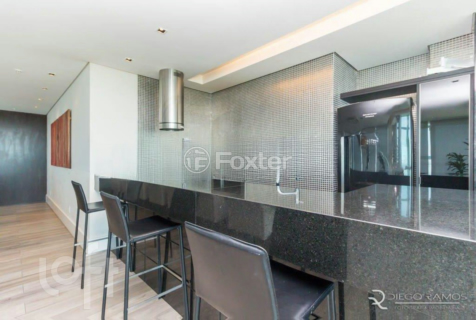 Image 31 - 303639