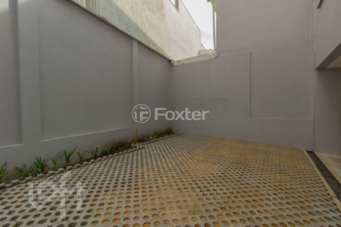 Image 65 - 304006