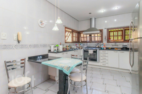 Image 30 - 304079