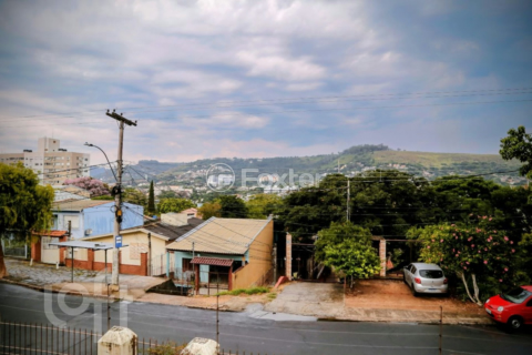 Image 34 - 304107