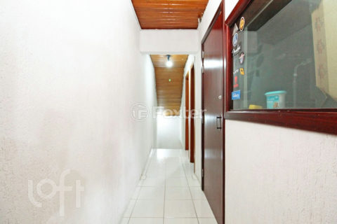 Image 19 - 305198
