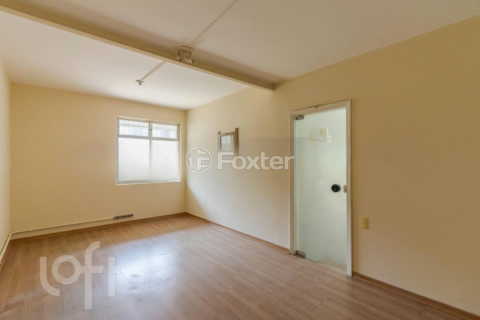 Image 30 - 305202