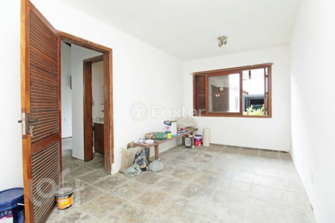 Image 30 - 305344