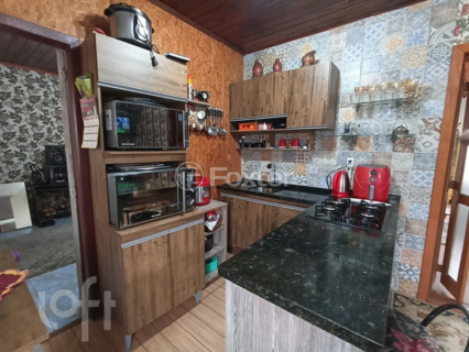 Image 29 - 305650