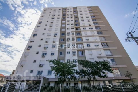 Image 30 - 305810